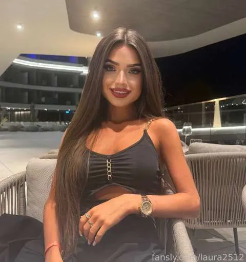 @laura2512