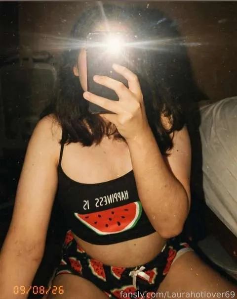 @Laurahotlover69