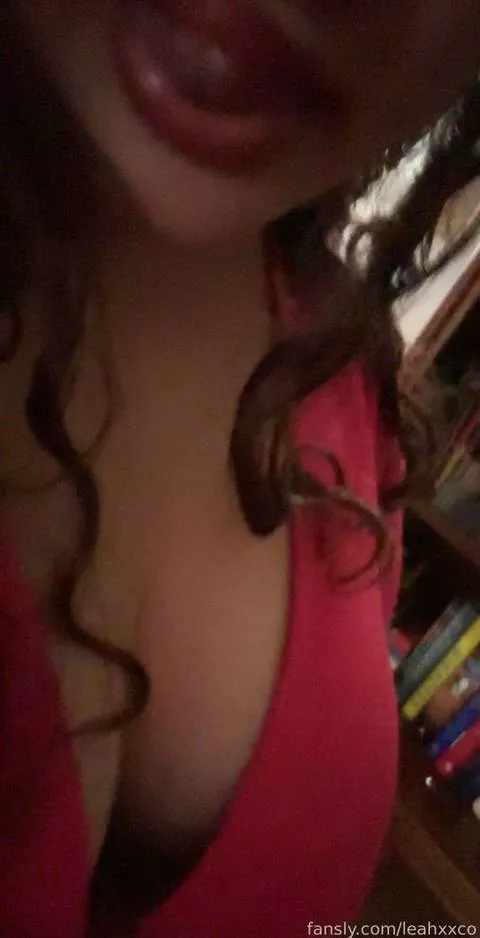 @leahxxco