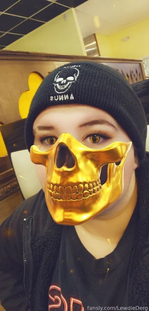@LewdieDerg