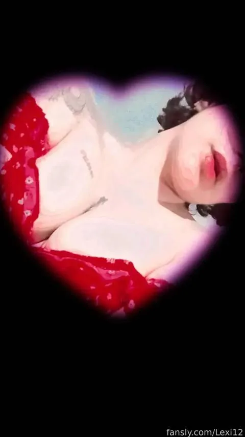 @Lexi12