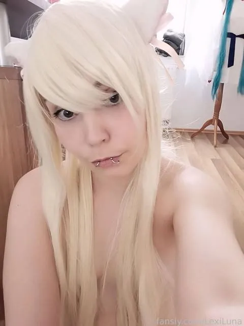 @LexiLuna