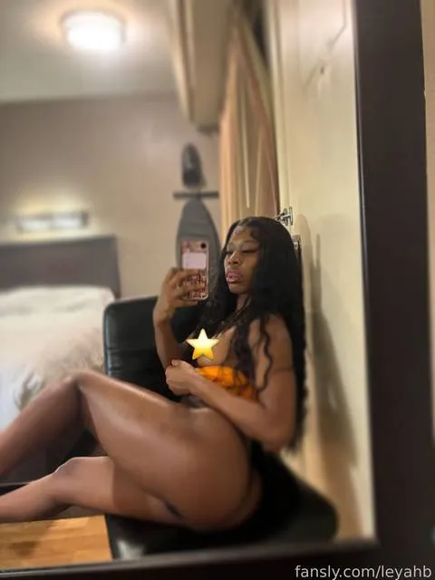 @leyahb