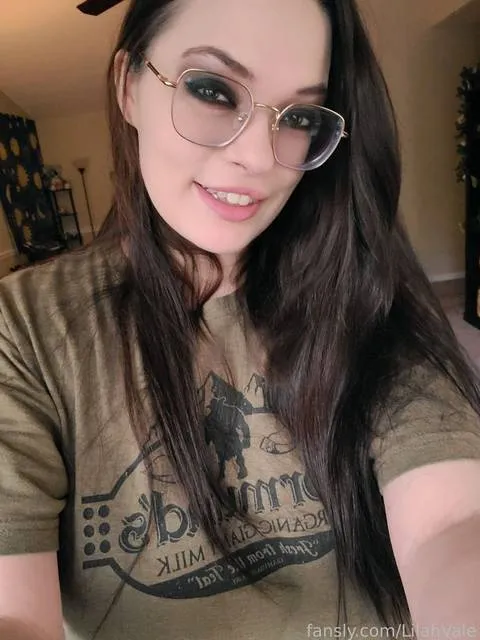 @LilahVale
