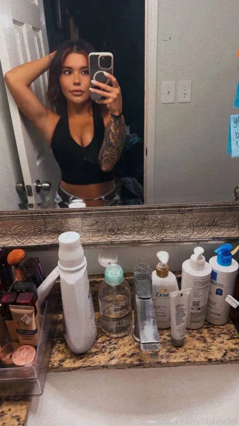 @liljade99