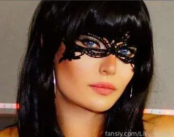 @Lilly_Raven