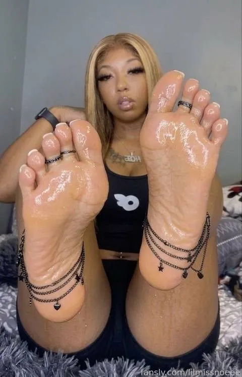 @lilmissnoeee