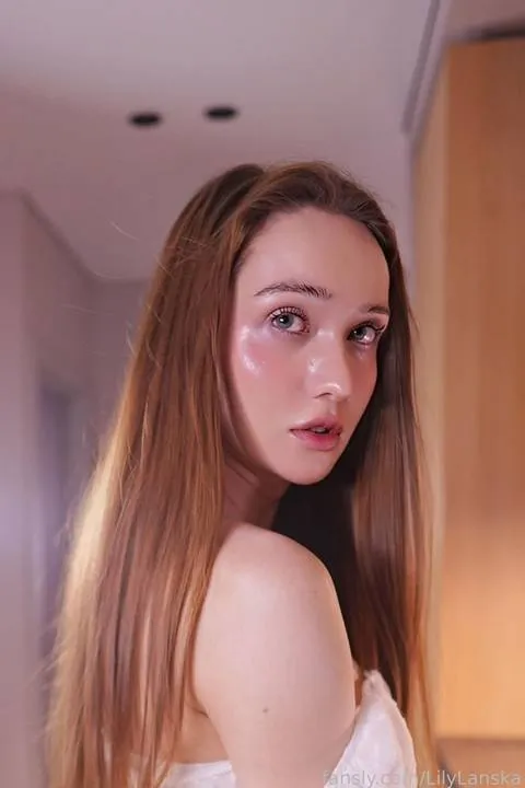 @LilyLanska