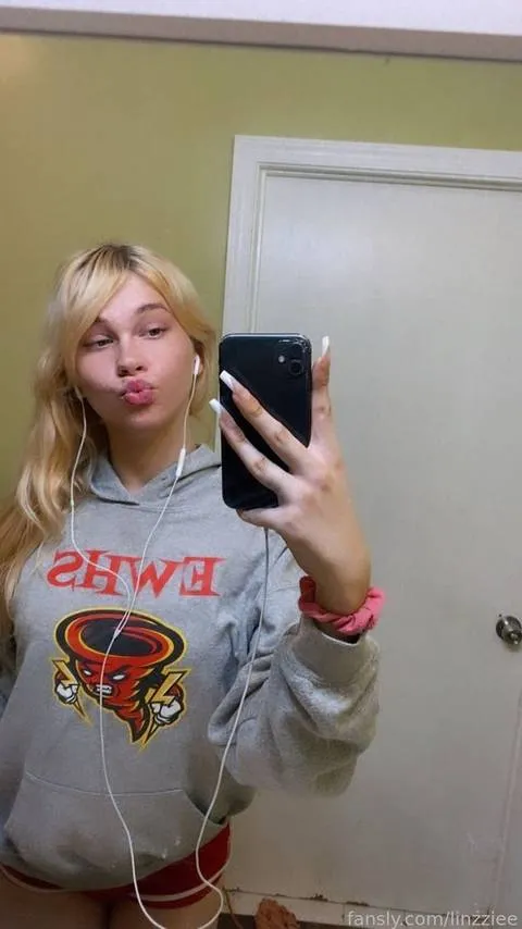 @linzziee