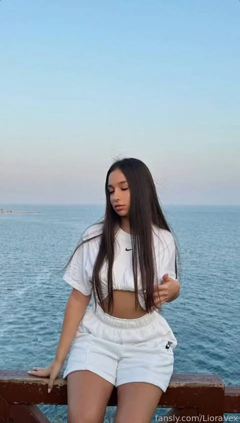 @LioraVex