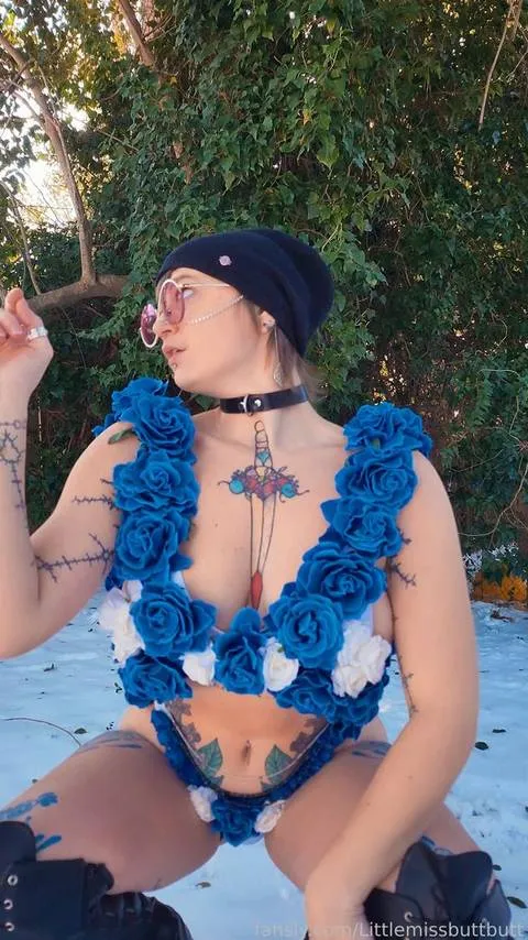 @Littlemissbuttbutt