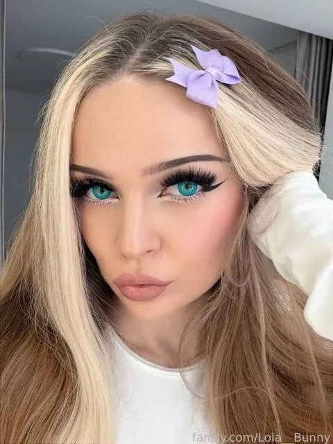 @Lola__Bunny