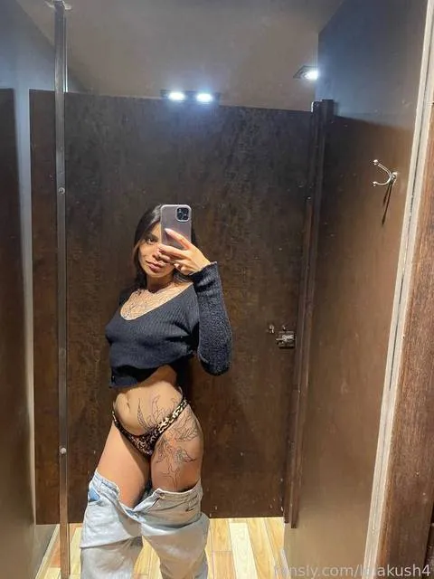 @lolakush4