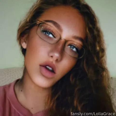 @LollaGrace