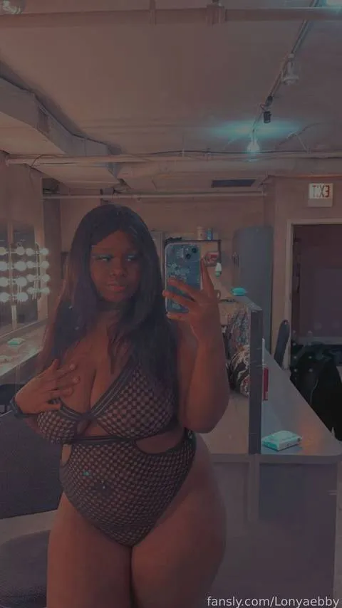 @Lonyaebby