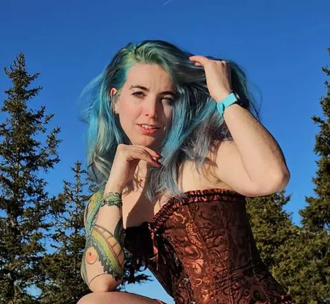 @Lovilyn24