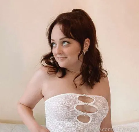 @lucysky25