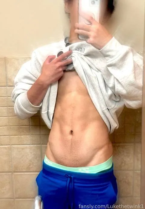 @Lukethetwink1