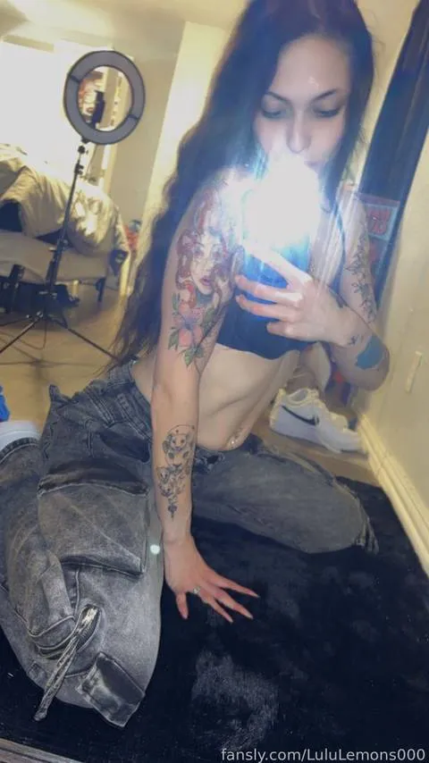 @LuluLemons000