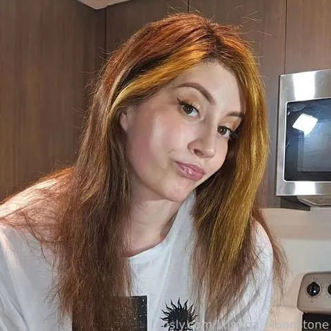 @Lumina_Moonstone