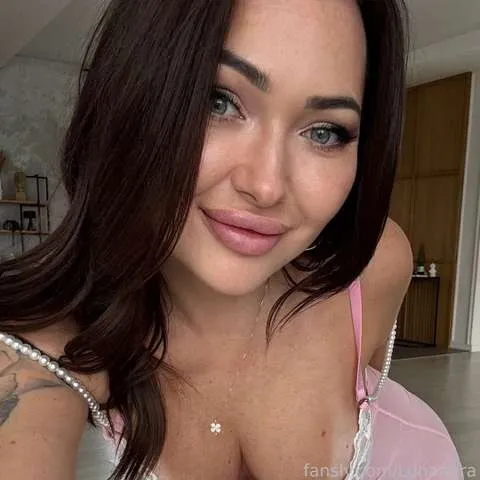 @Lunaaura