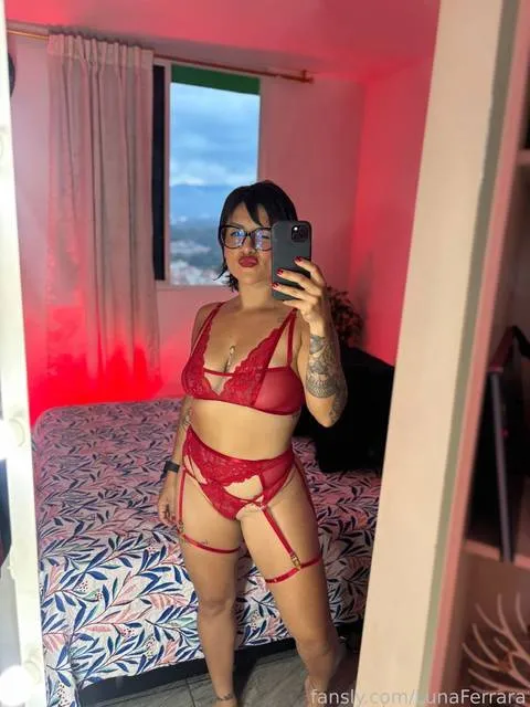 @LunaFerrara
