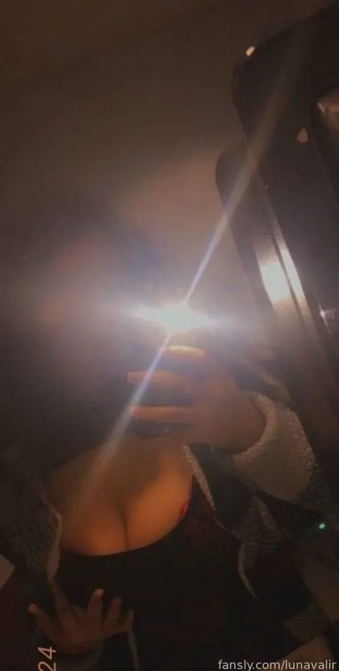 @lunavalir