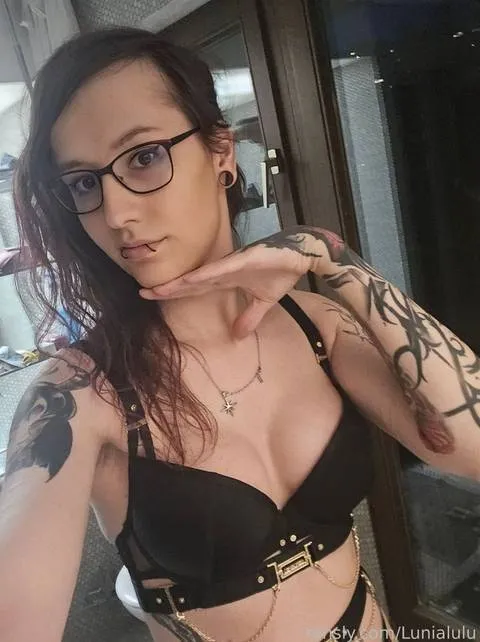 @Lunialulu