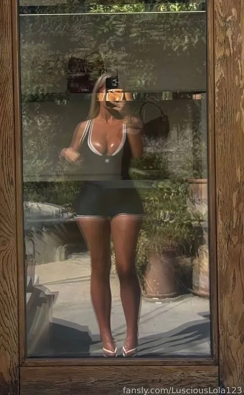 @LusciousLola123