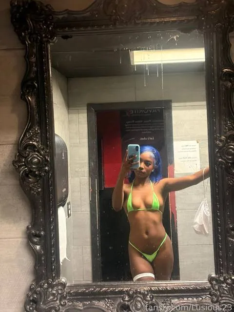 @Lusious23