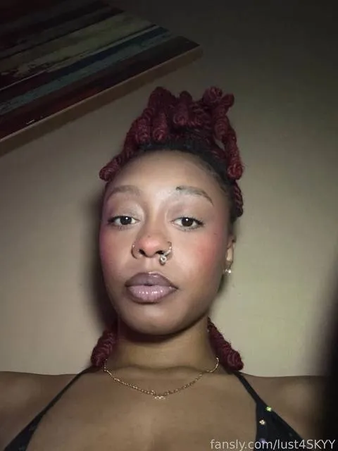 @lust4SKYY