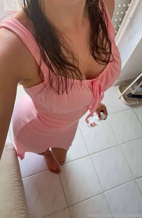 @lustigaella