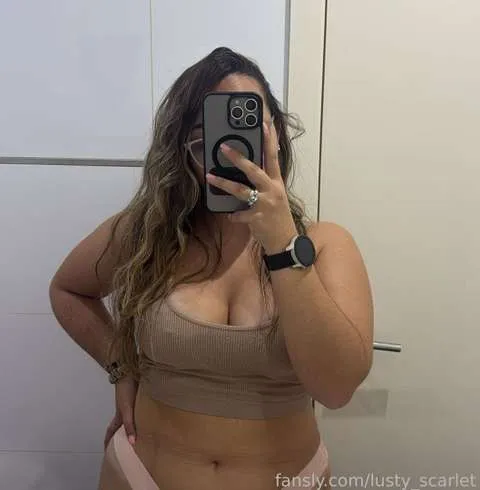 @lusty_scarlet