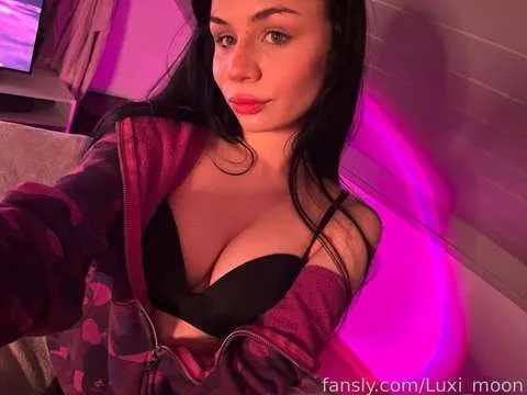 @Luxi_moon