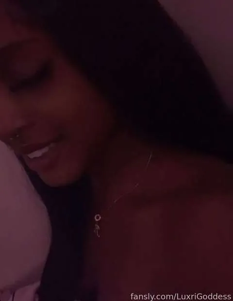 @LuxriGoddess