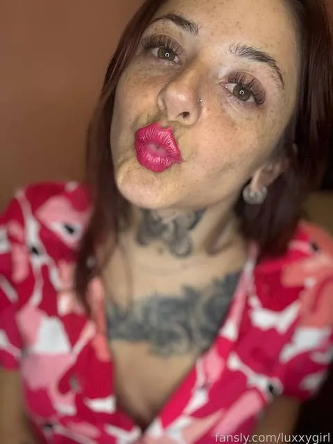 @luxxygirl