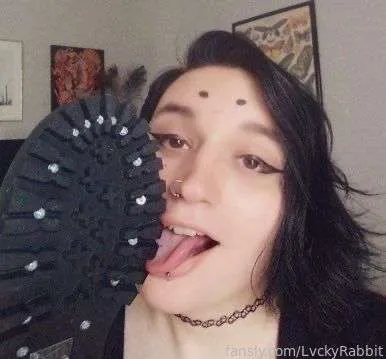 @LvckyRabbit