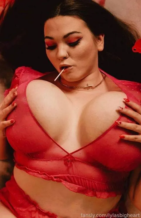 @lylasbigheart