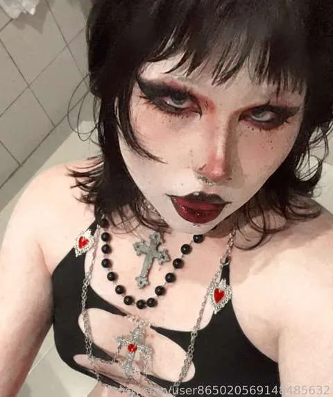@Lyra_Doll
