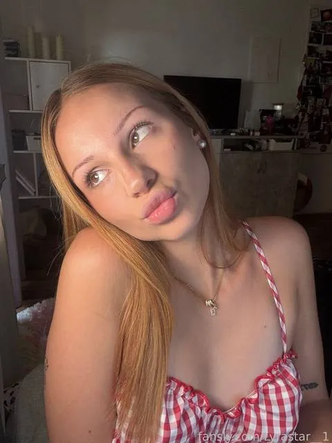 @Lyrastar__1