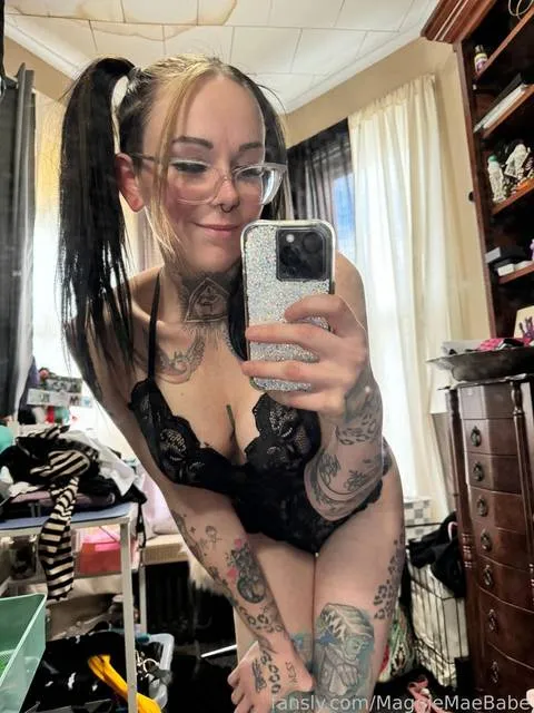 @MaggieMaeBabe