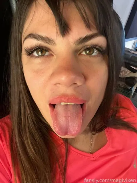 @magivixen
