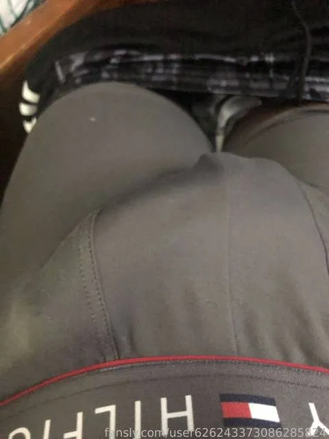 @MakeHerShake