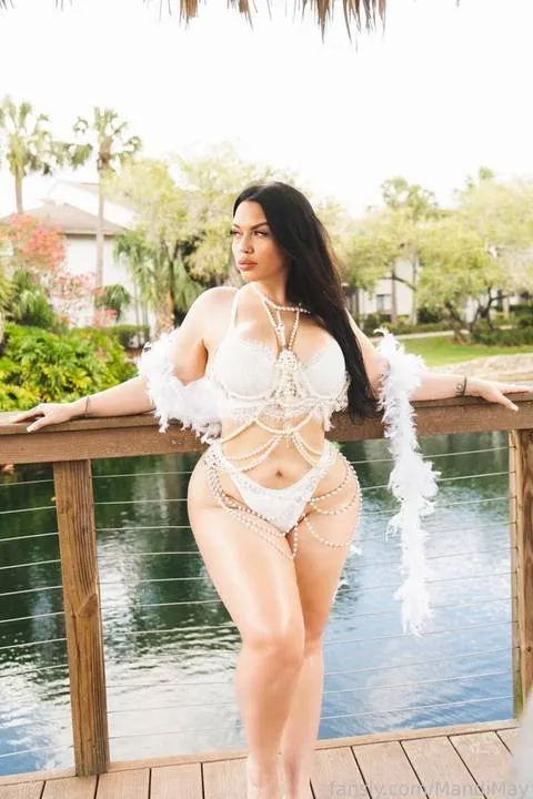 @MandiMay
