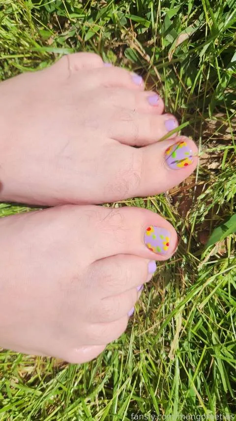 @mangofeeties