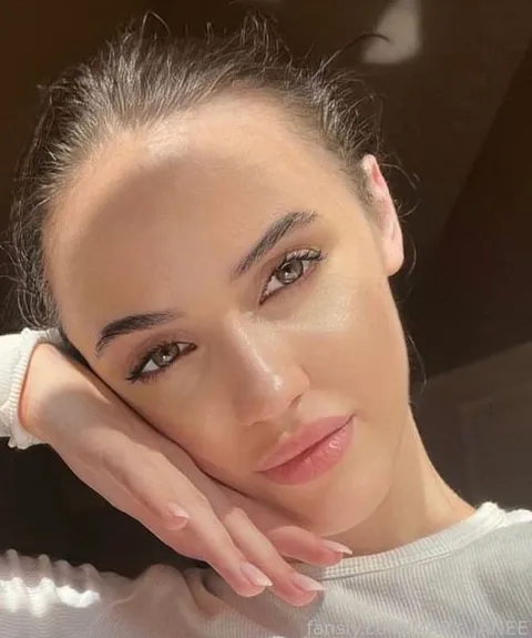 @MARY_JANEE