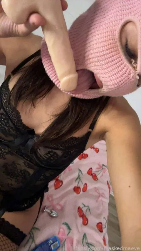@maskedmaeve