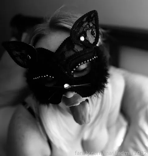 @maskedmilf1982