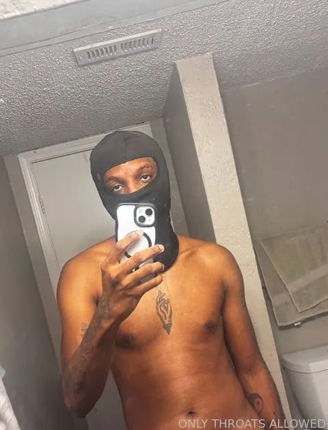 @maskedroyalty
