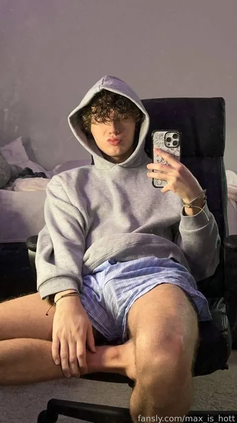 @max_is_hott